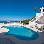 Great Casa Lucia 3 Bedroom Family Large Spacious Pool Villa *